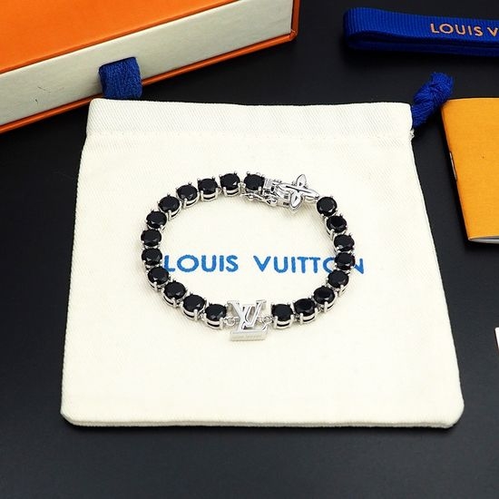 Louis Vuitton LV Zircon Inlaid Chain Bracelet