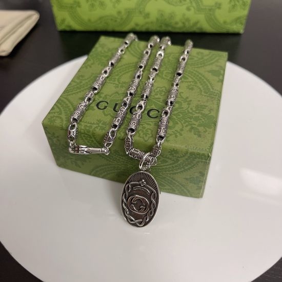 Gucci Retro Craft Pendant Necklace Vintage Jewelry