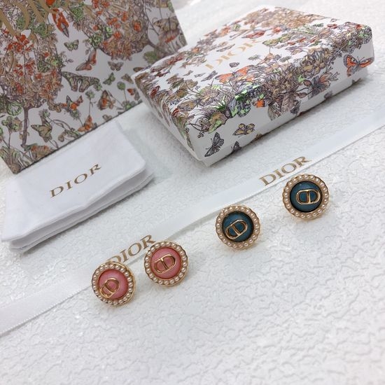 Christian Dior CD Simple Versatile Minimalist Stud Earrings