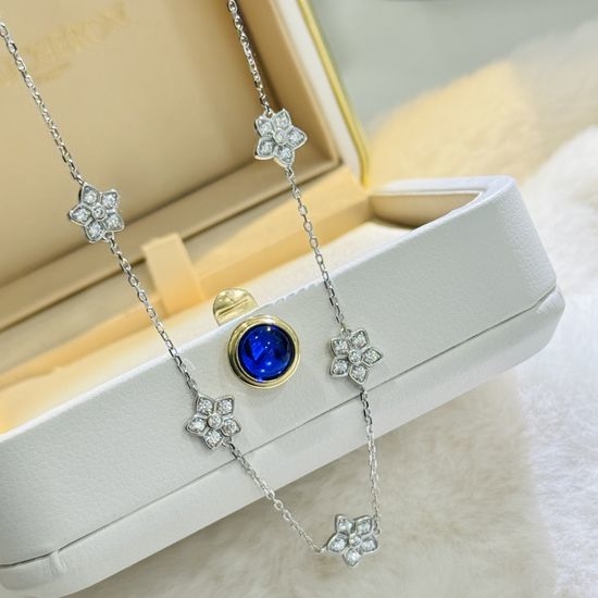 Graff Wild Flower Pave Diamond Necklace