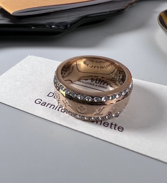 Louis Vuitton LV Sleek Simple Design Ring
