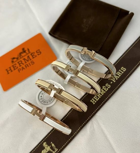 Hermes Narrow Enamel Bangle with Polished Metal