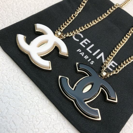 Chanel Elegant Sparkling Pendant Necklace