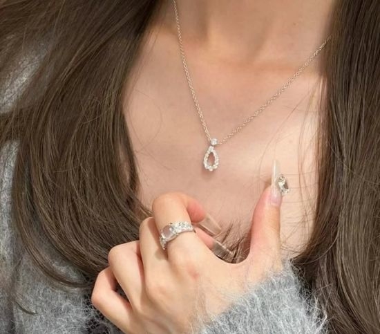 Harry Winston Teardrop Cubic Zirconia Necklace