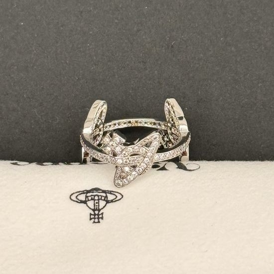 Vivienne Westhood Full Rhinestone Embossed Saturn Ring