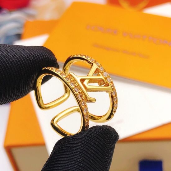 Louis Vuitton LV Fashion Brass Trendy Ring