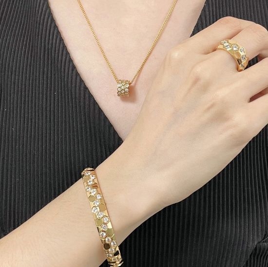 Chaumet Wide Honeycomb Bracelet Elegant Shiny Jewelry