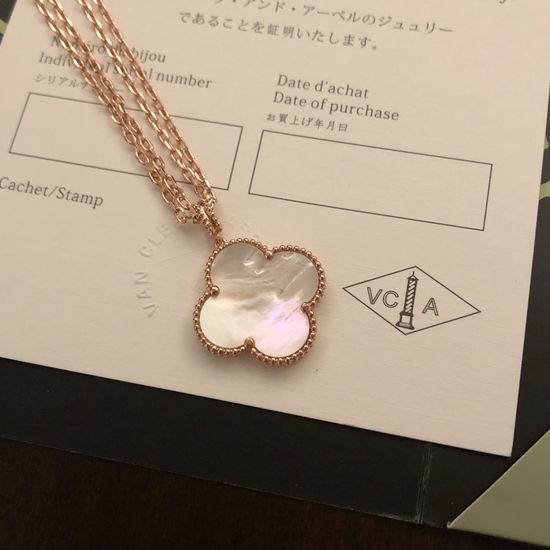 Van Cleef & Arpels VCA Natural Stone Clover Long Necklace
