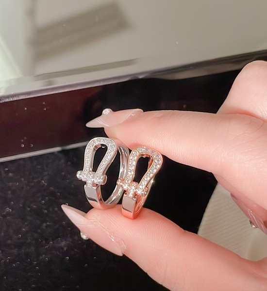 Fred Paved Diamond Horseshoe Ring