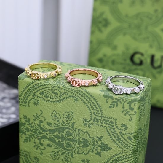 Gucci Classic Vintage Band Ring Jewelry