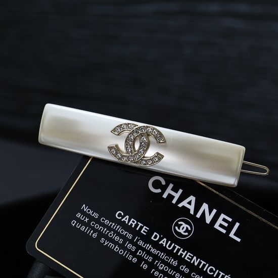 Chanel Acrylic Letter Hair Clip Fashion Accessory