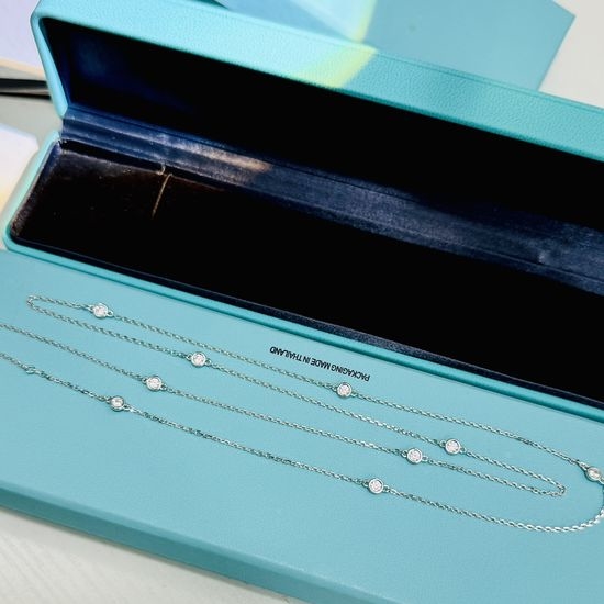 Tiffany & Co. Nine Diamond Long Sweater Chain