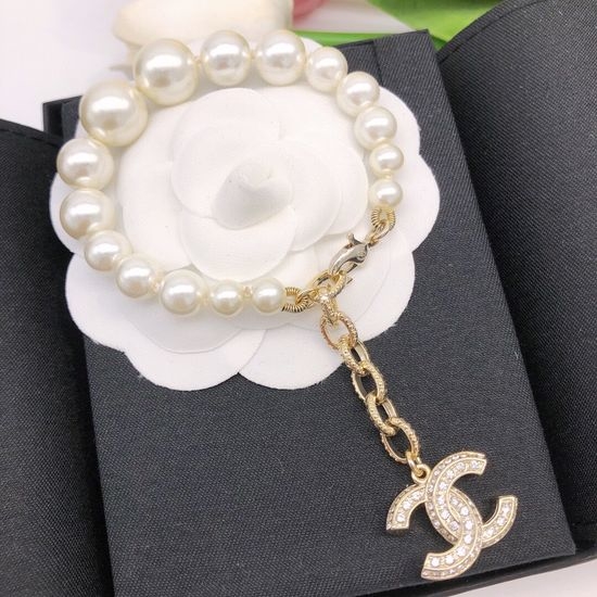 Chanel Pearl Pendant Necklace Bracelet Set