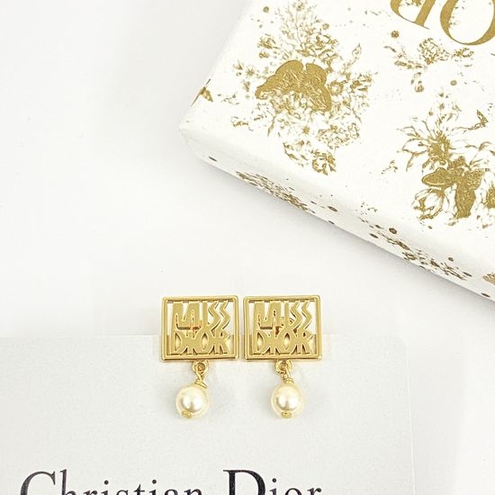 Christian Dior CD Minimalist Square Frame Pearl Stud Earrings