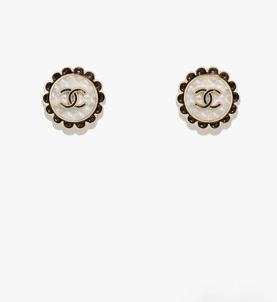 Chanel Enamel Round Stud Earrings High-end Versatile Style