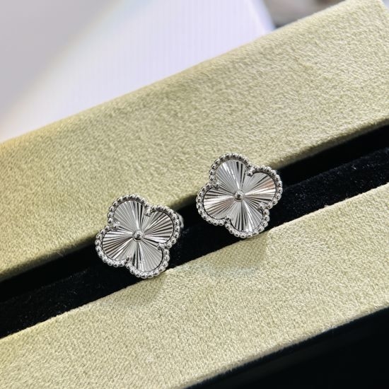 Van Cleef & Arpels VCA Laser Carved Four Leaf Clover Earrings