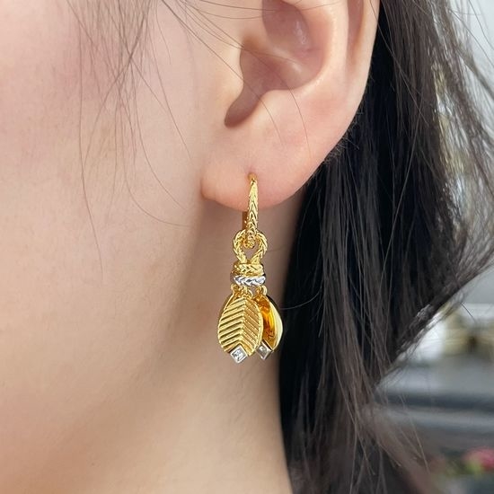Cartier Retro Coffee Leaf Delicate Drop Earrings