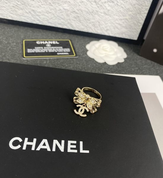 Chanel Bow Hollow Diamond Inlaid Ring
