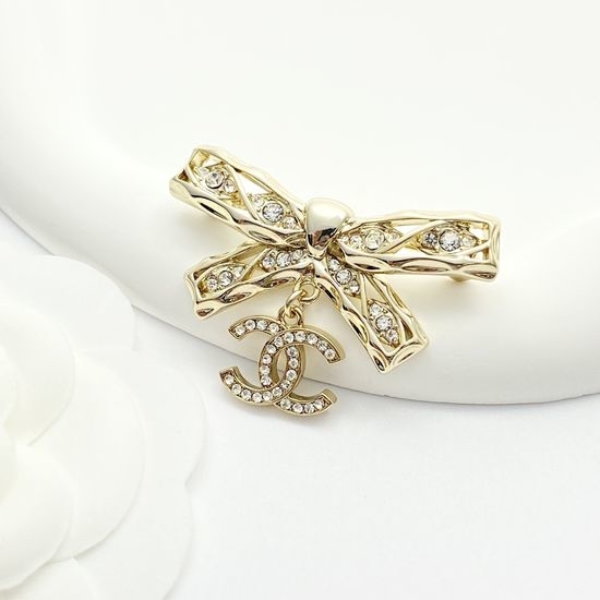 Chanel Bow Hollow Diamond Decorative Brooch