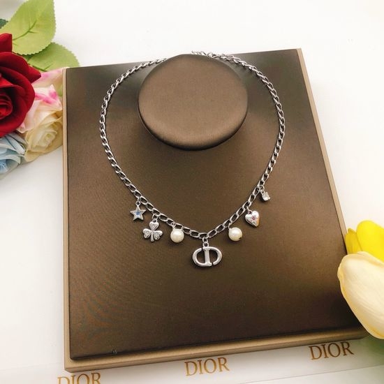 Christian Dior CD Classic Pig Nose Trendy Wear Necklace