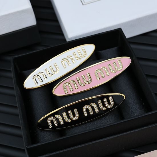 Miu Miu Enamel Oval Hair Clip Solid Color