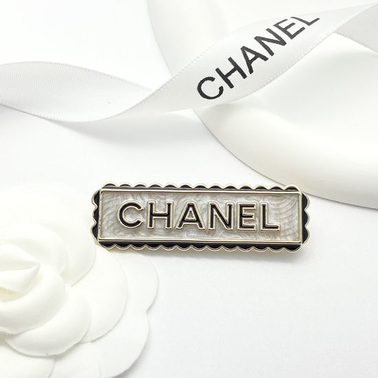 Chanel Enamel Lace Trim Brooch Elegant Temperament