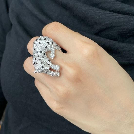 Cartier Crouching Spotted Leopard Ring Delicate