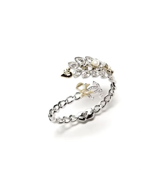 Chanel Wheat Pattern Open Bangle