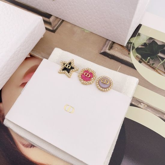 Van Cleef & Arpels VCA Three Piece Resin Stud Earrings Set