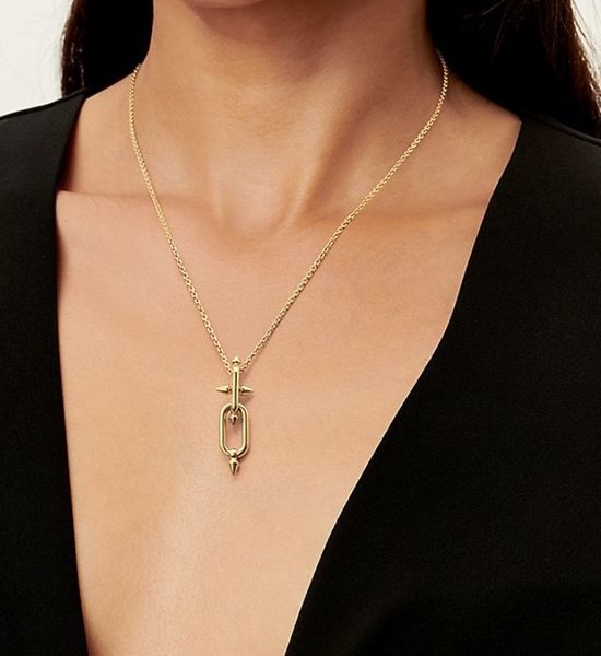 Tiffany & Co. Classic Plain Wavy Chain Necklace
