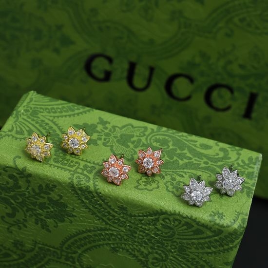 Gucci Diamond Rose Gold Stud Earrings