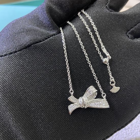 Graff Bow Design Inlaid Diamond Necklace