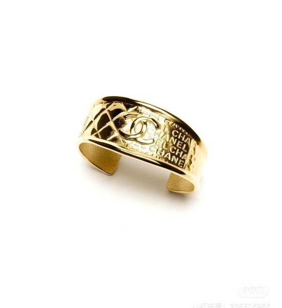 Chanel Quilted Wheat Pattern Wide Bangle Elegant Temperament