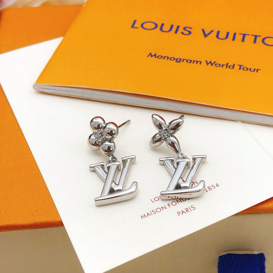 Louis Vuitton LV Silver Smooth Stud Earrings Brass Material