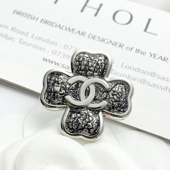 Chanel Black Silver Lace Four-Leaf Clover Brooch