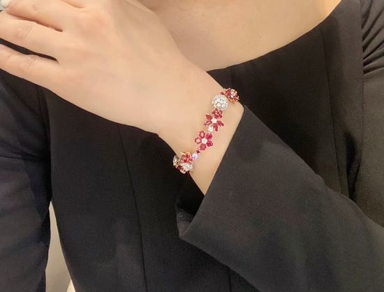 Van Cleef & Arpels VCA Red Diamond Floral Chain Bracelet