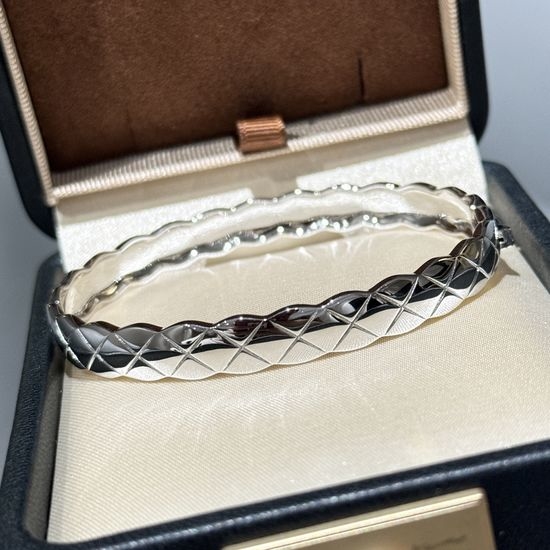 Chanel Quilted Pattern Bangle Two Tone Reversible