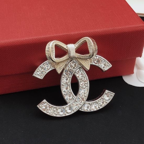 Chanel Delicate Bow Shape Brooch