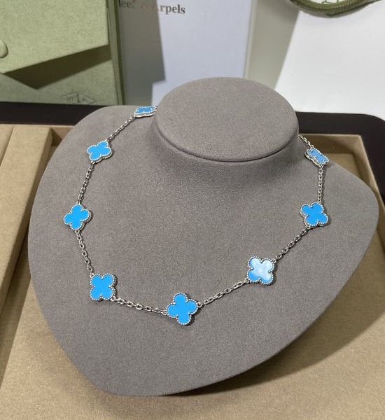 Van Cleef & Arpels VCA Elegant Turquoise Jewelry
