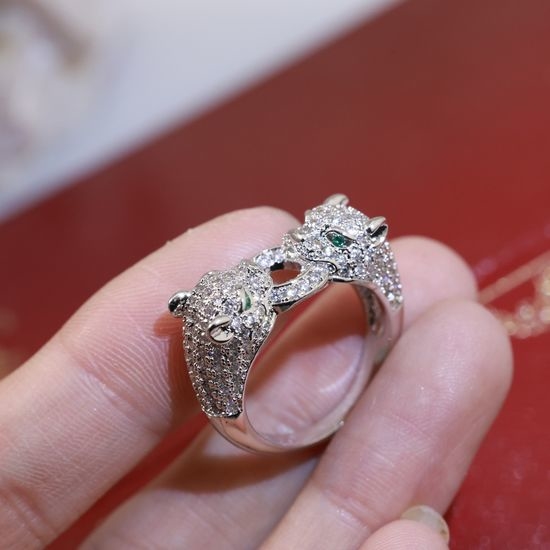 Cartier Double Leopard Head Inlaid Gemstone Ring