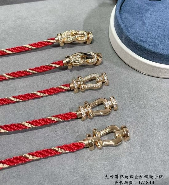 Fred Horseshoe Buckle Red Rope Bracelet