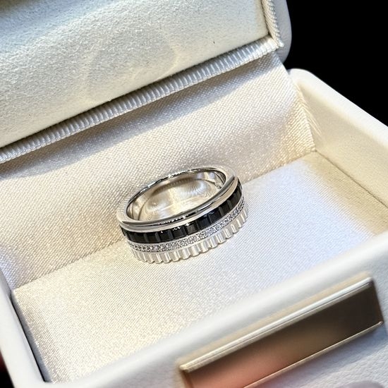 Boucheron Black Ceramic Diamond Row Ring
