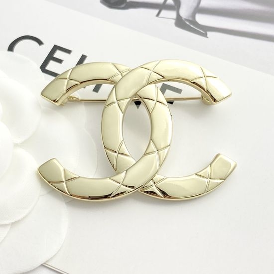 Chanel Quilted Glossy Gold Brooch