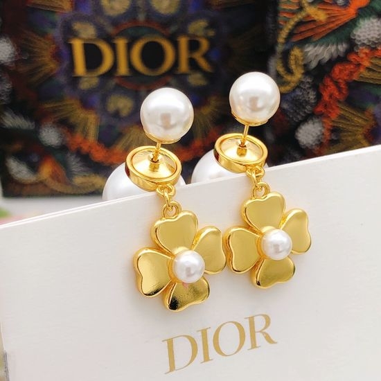 Christian Dior CD Clover Stud Earrings Brass Material