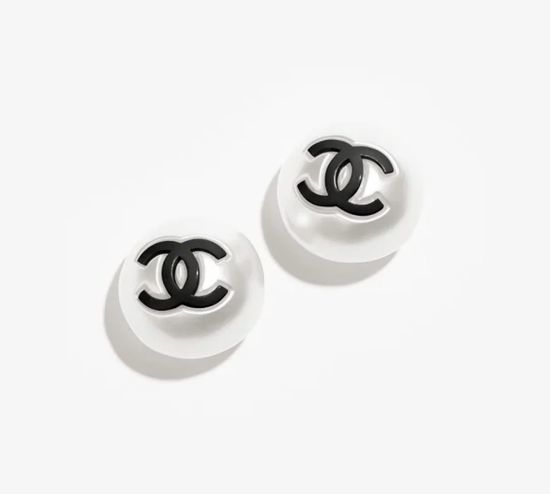 Chanel Frosted Pearl Earrings Classic Accessory