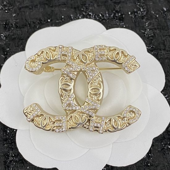 Chanel Delicate Exquisite Decorative Brooch