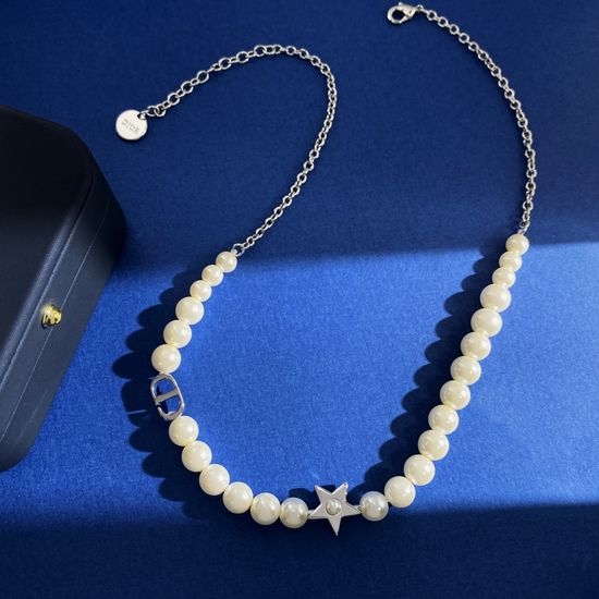 Christian Dior CD Star Pearl Pendant Necklace Minimalist Elegant Style