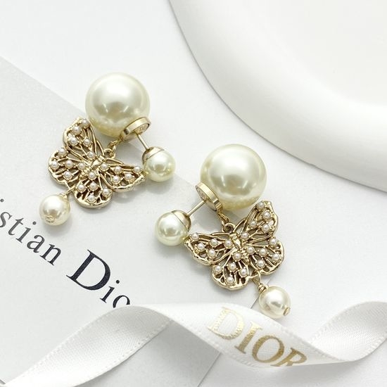Christian Dior CD Hollow Butterfly Pearl Elegant Stud Earrings
