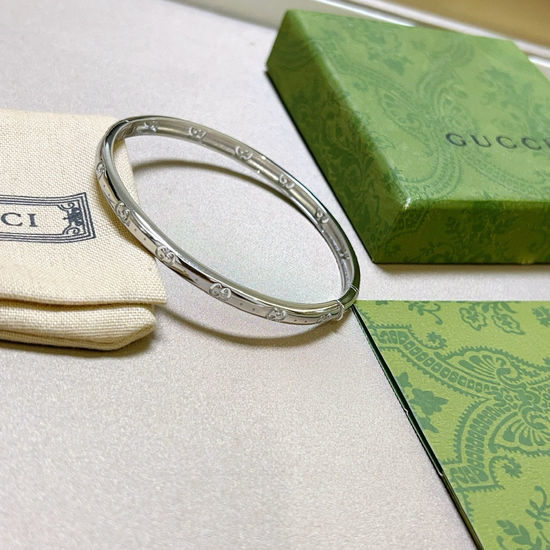 Gucci Vintage Classic Bangle Daily Wear