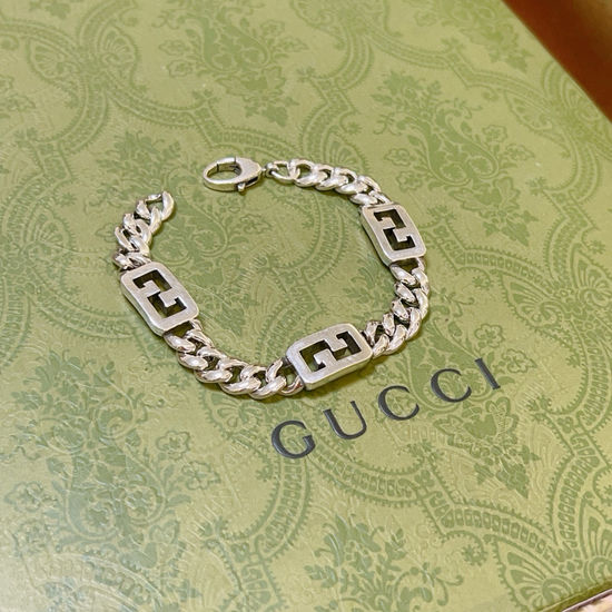 Gucci Classic Design Delicate Bracelet